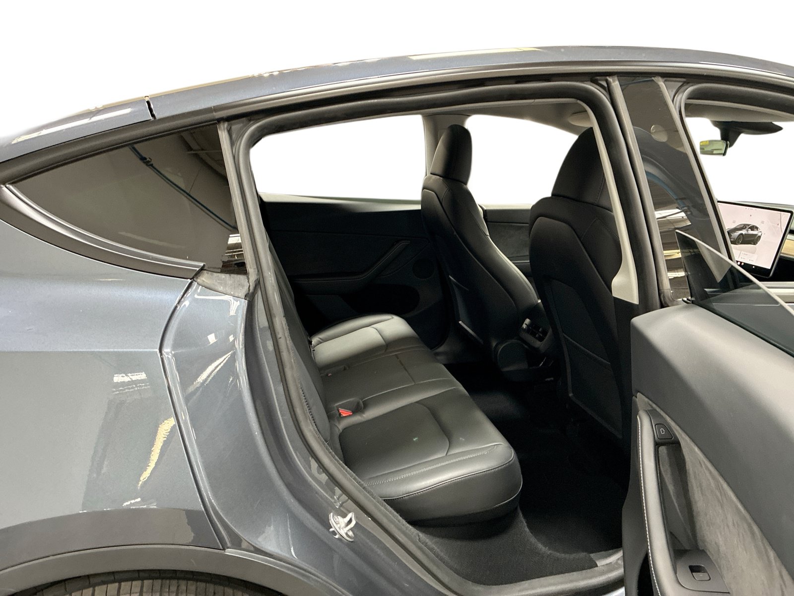 Certified 2023 Tesla Model Y Long Range AWD/4WD image 11