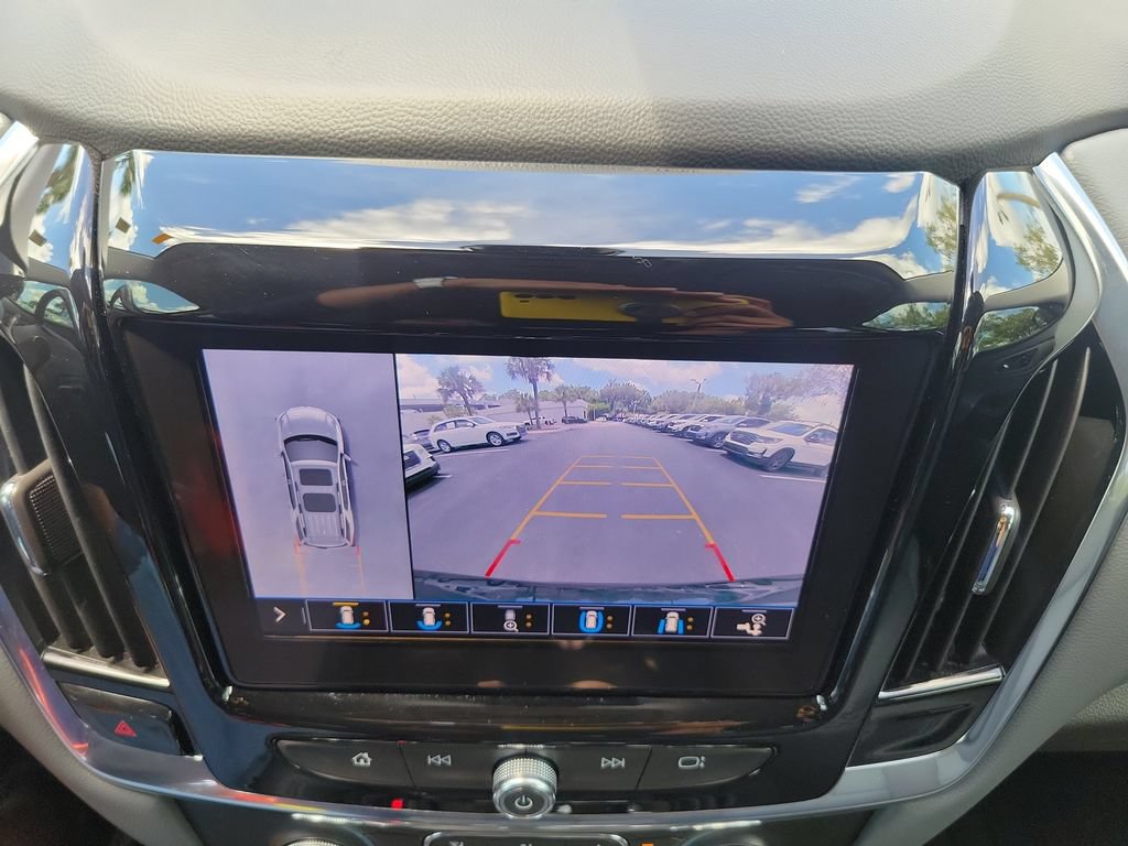 Used 2021 Chevrolet Traverse LT w/ LT Premium Package FWD image 30