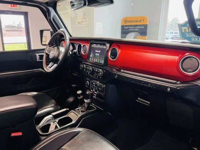 Used 2022 Jeep Wrangler Unlimited Rubicon w/ Steel Bumper Group AWD/4WD image 12