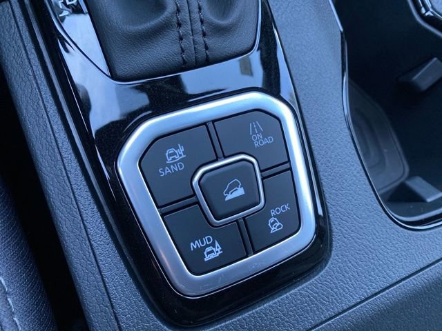 New 2026 Nissan Frontier SV w/ Tow Package image 18