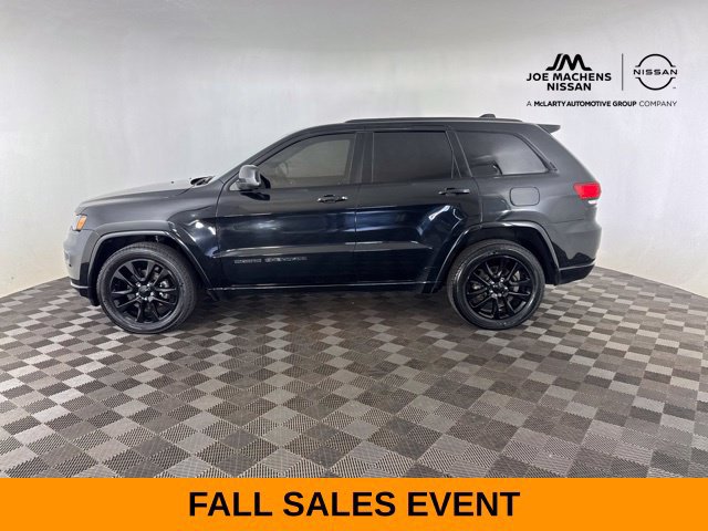 Used 2019 Jeep Grand Cherokee Altitude AWD/4WD image 17