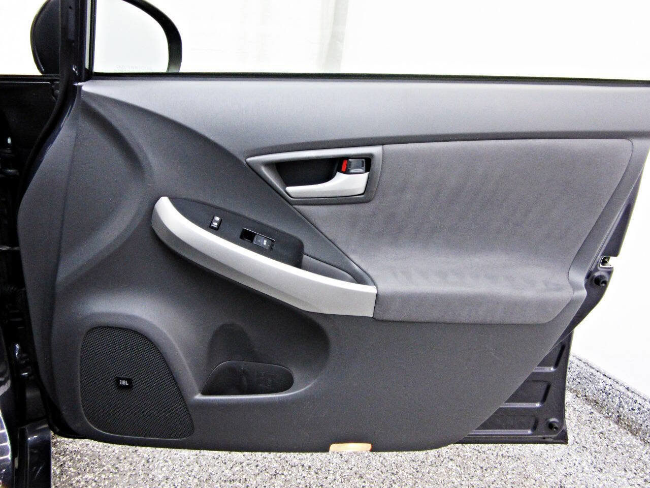 Used 2010 Toyota Prius Three image 11