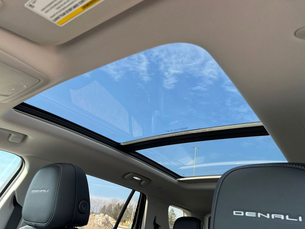 New 2026 GMC Terrain Denali w/ LPO, Floor Liner Package image 6