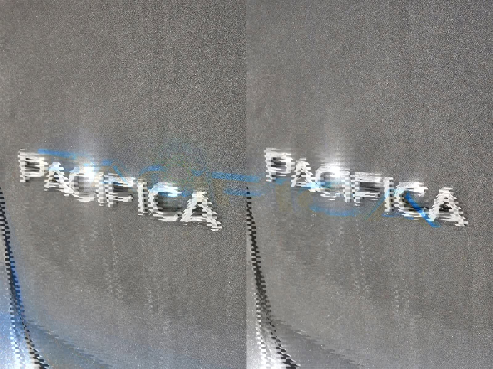 Used 2021 Chrysler Pacifica Limited w/ Premium & Safety Sphere Group image 12