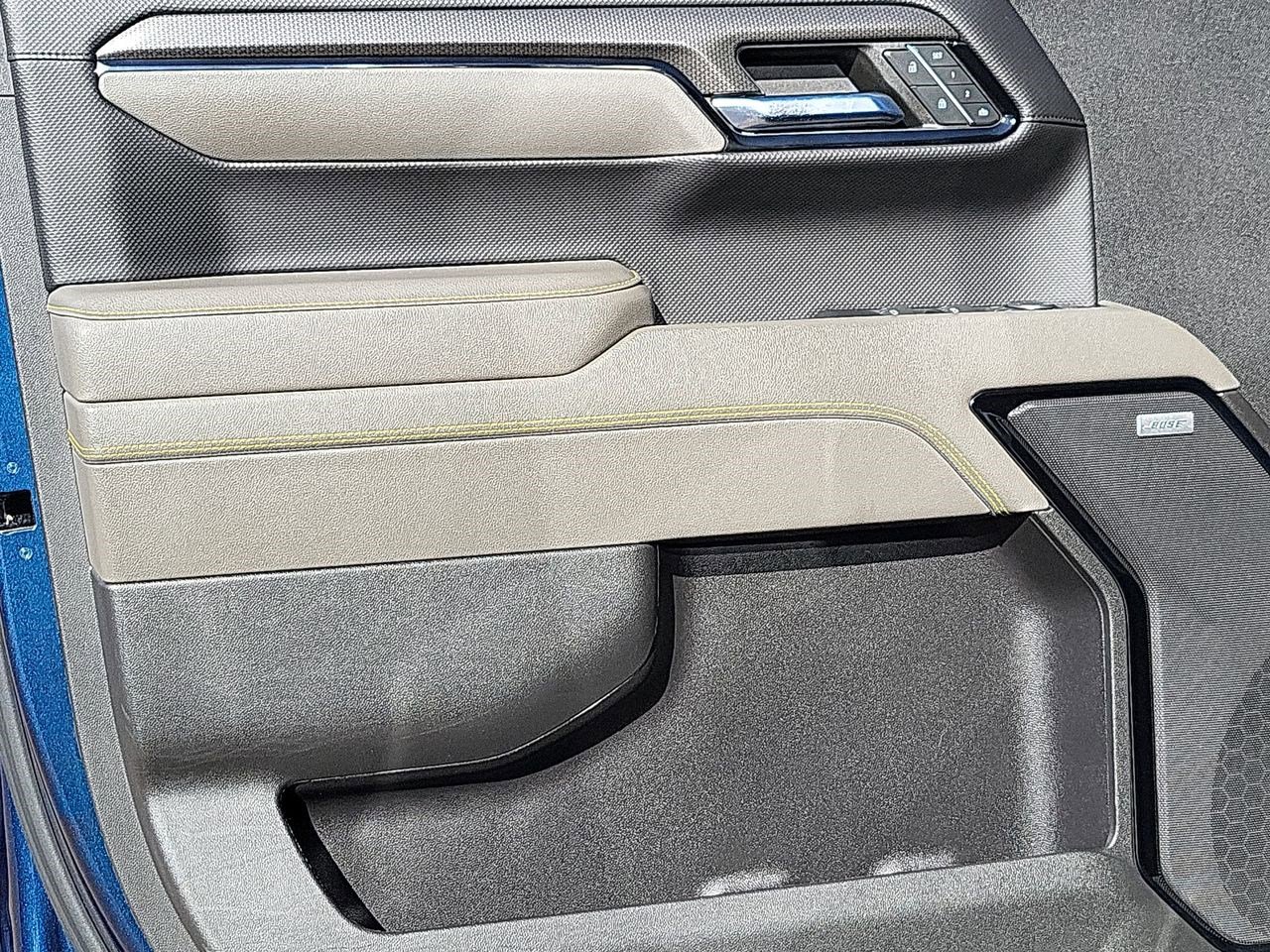 Used 2023 Chevrolet Silverado 1500 ZR2 w/ Technology Package image 24