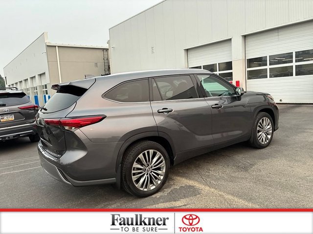 Used 2021 Toyota Highlander Platinum AWD/4WD image 8