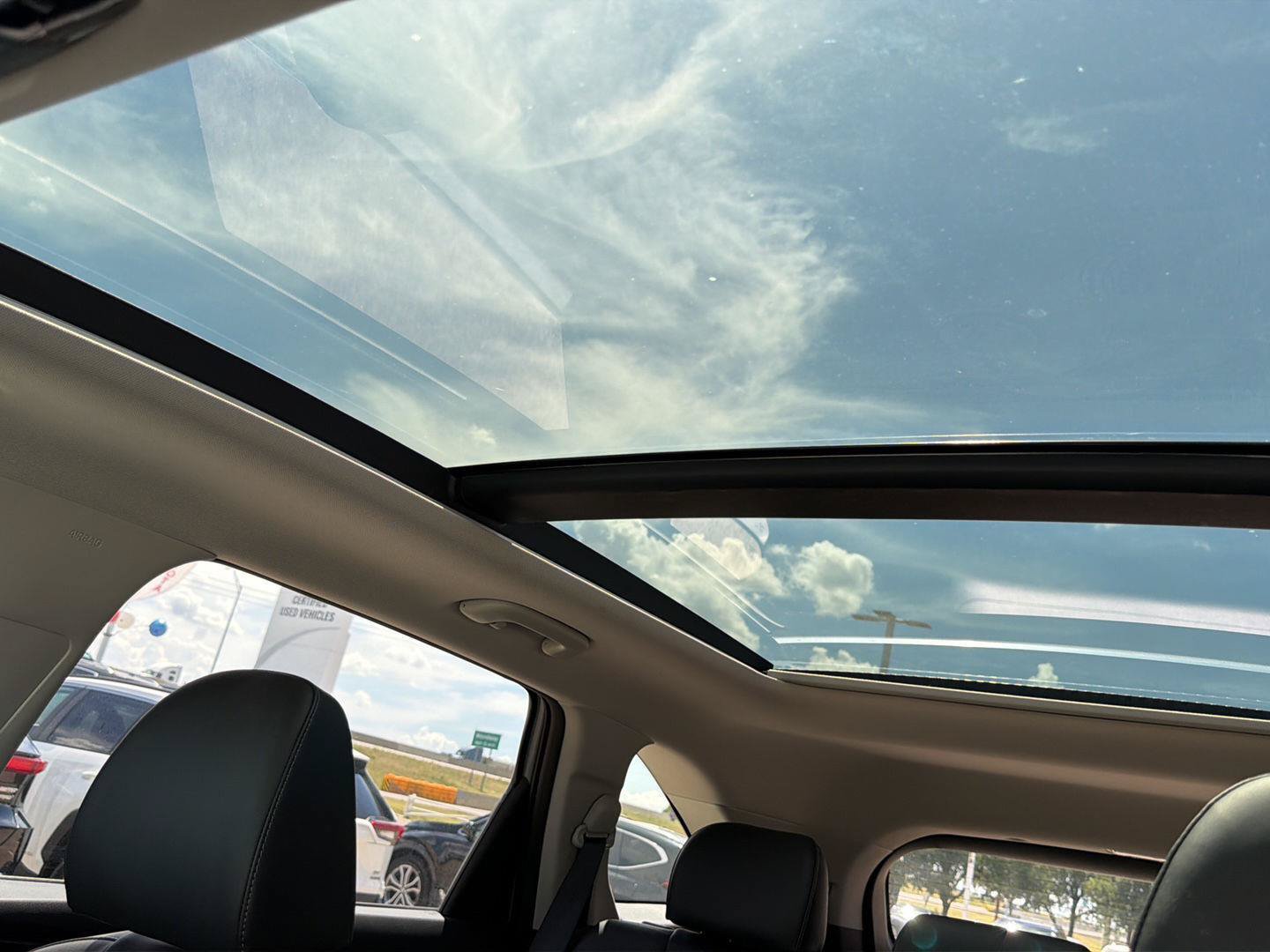 Used 2024 Kia Sorento S w/ Panoramic Sunroof Package FWD image 33