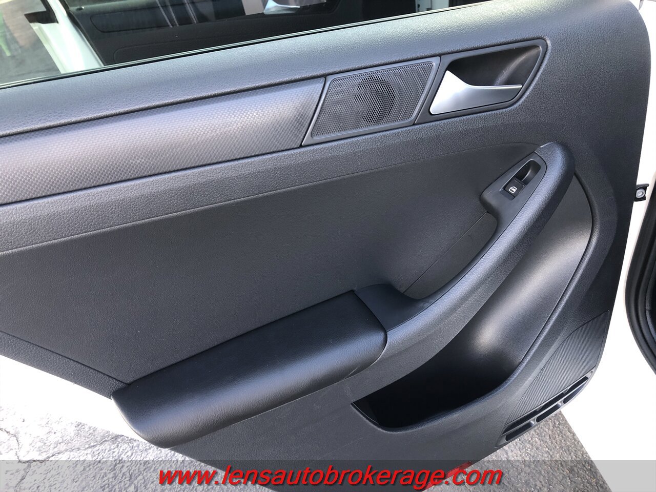 Used 2013 Volkswagen Jetta S FWD image 15