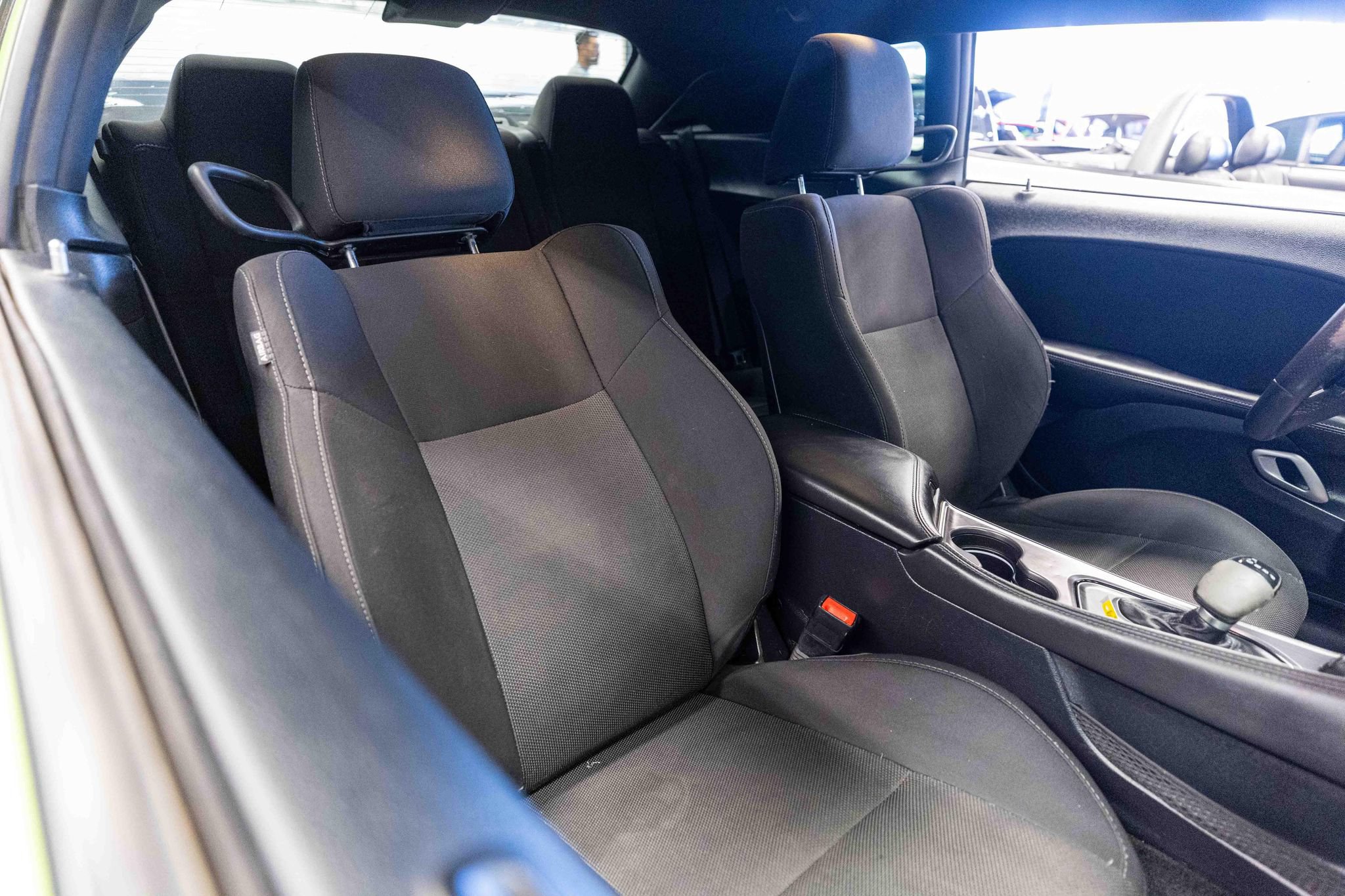 Used 2015 Dodge Challenger R/T RWD image 11