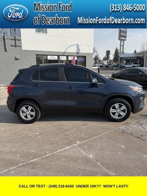 Used 2019 Chevrolet Trax LT image 2