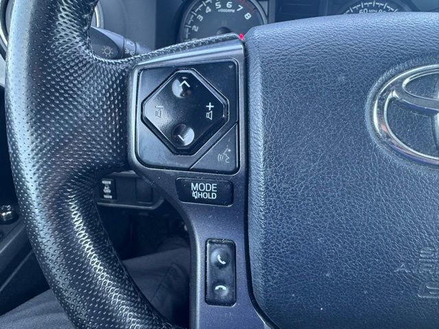 Used 2016 Toyota Tacoma TRD Sport w/ Premium & Technology Package image 17