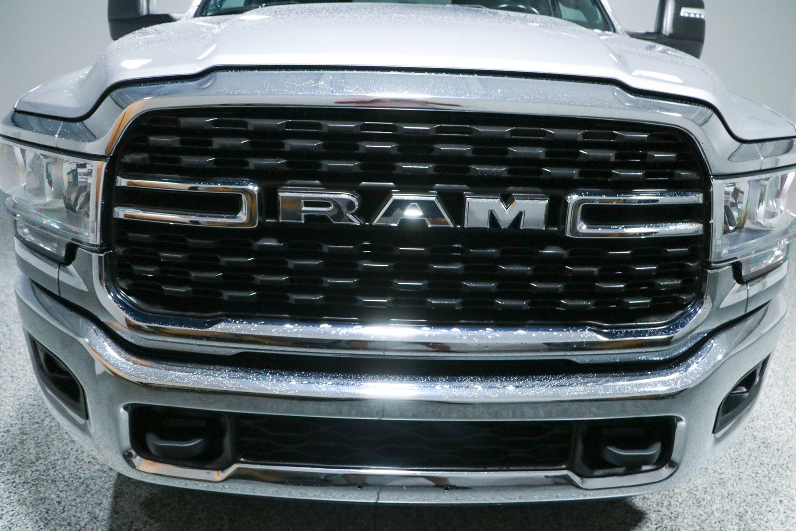 Used 2023 RAM 2500 Big Horn w/ Level 1 Equipment Group AWD/4WD image 4