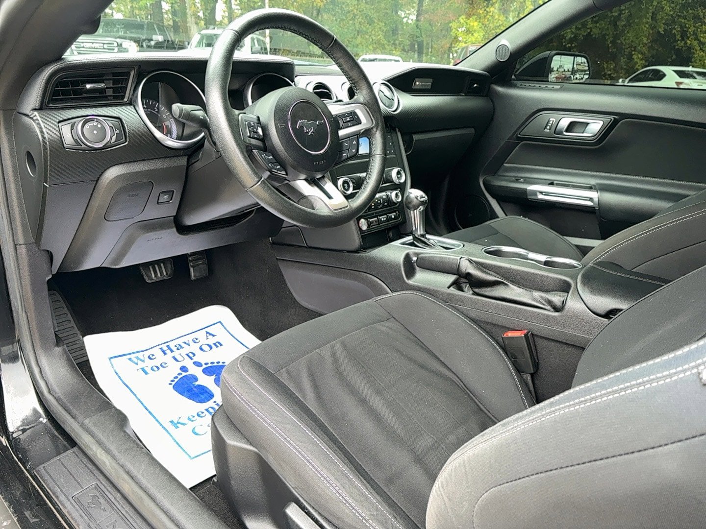 Used 2019 Ford Mustang Coupe RWD image 13