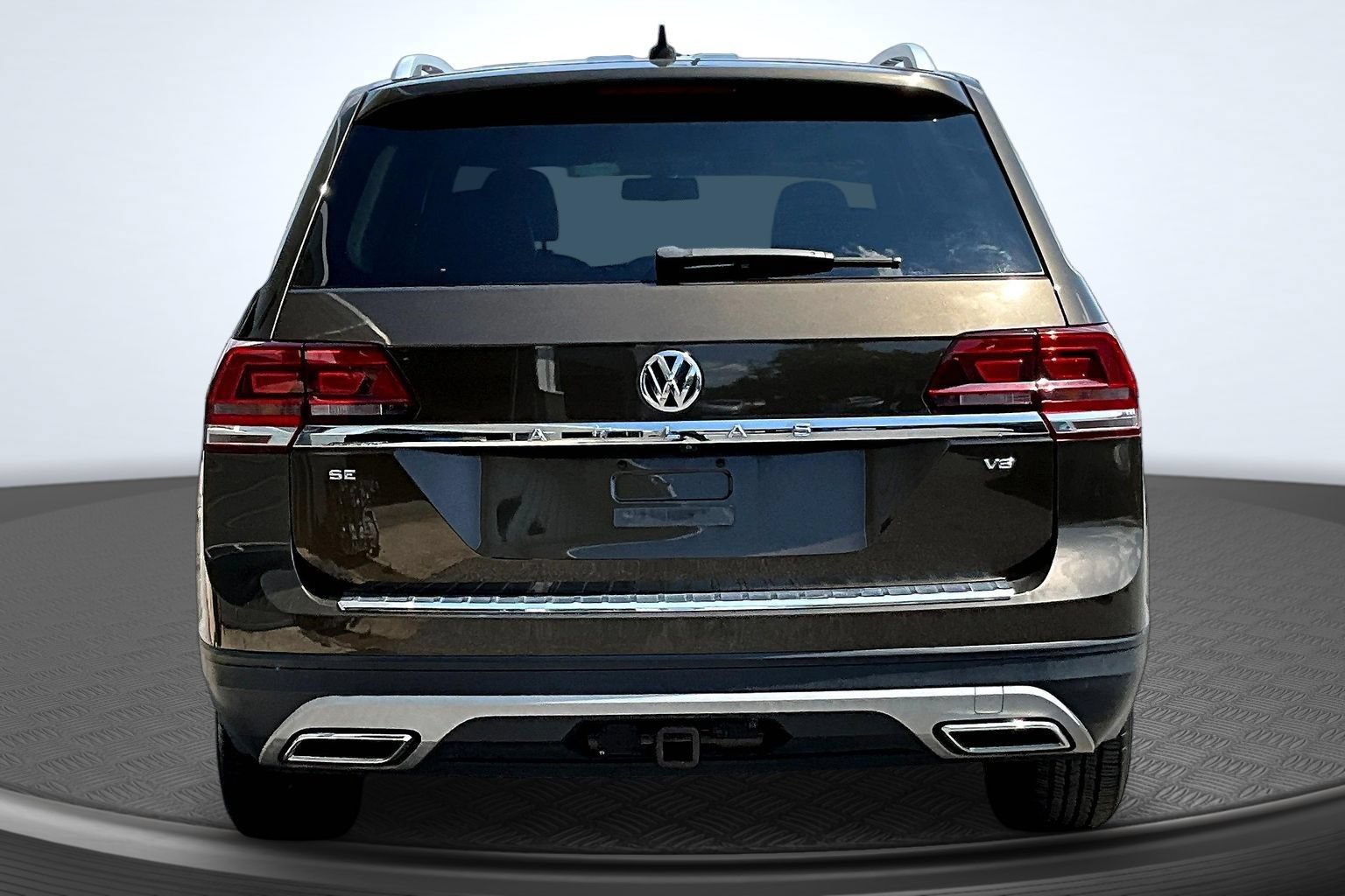 Used 2019 Volkswagen Atlas SE w/ Towing Package FWD image 4