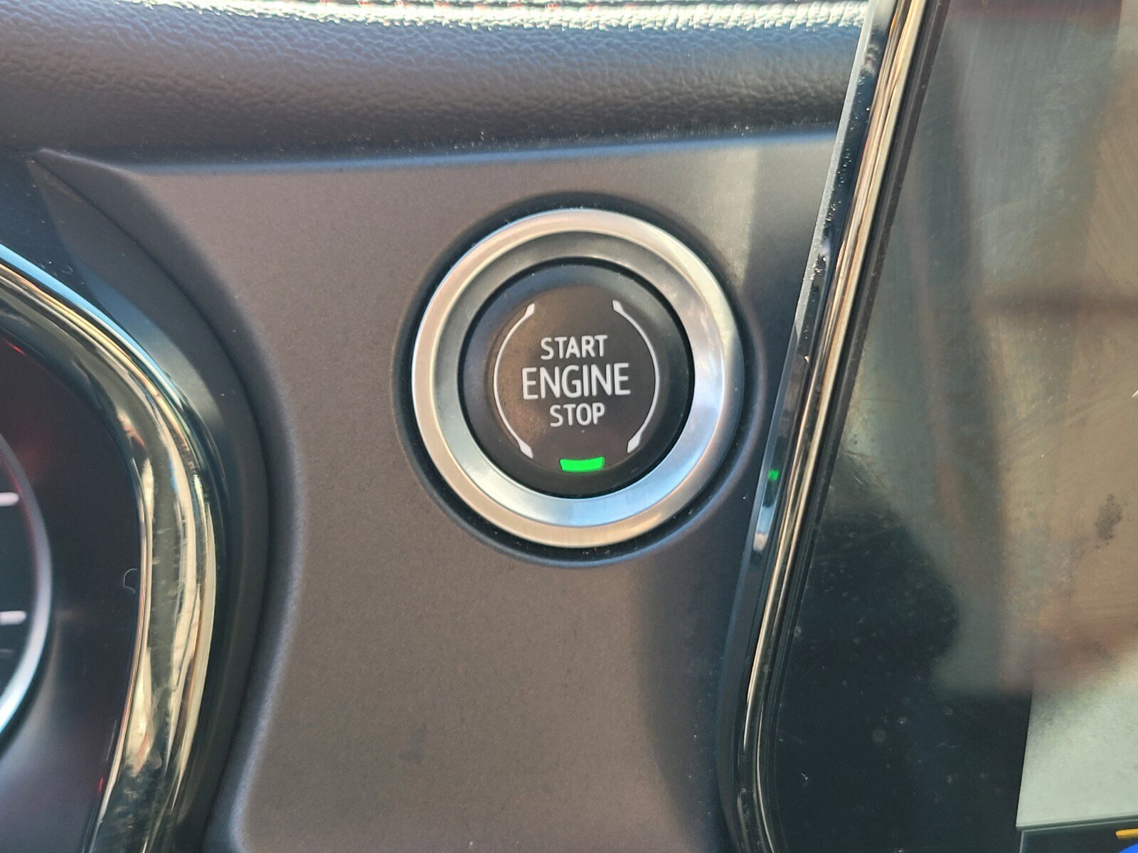 Certified 2023 Chevrolet Blazer RS w/ Driver Confidence II Package image 6