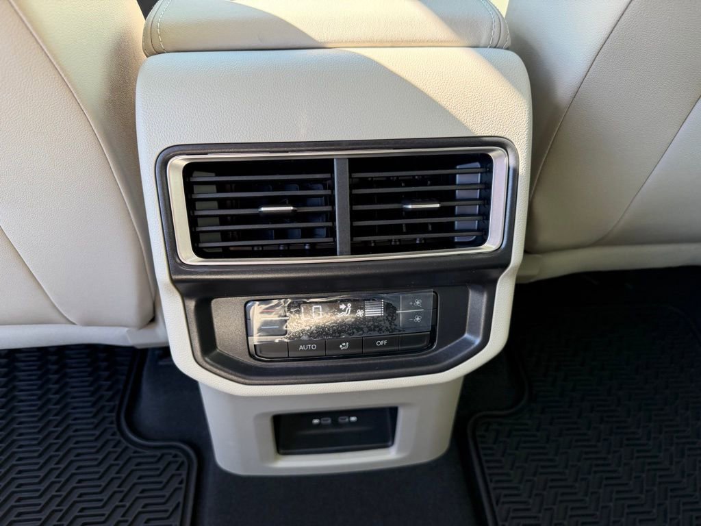 New 2026 Volkswagen Atlas SE image 25