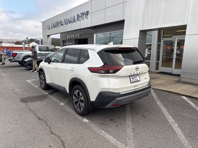 Used 2023 Nissan Rogue SV image 6