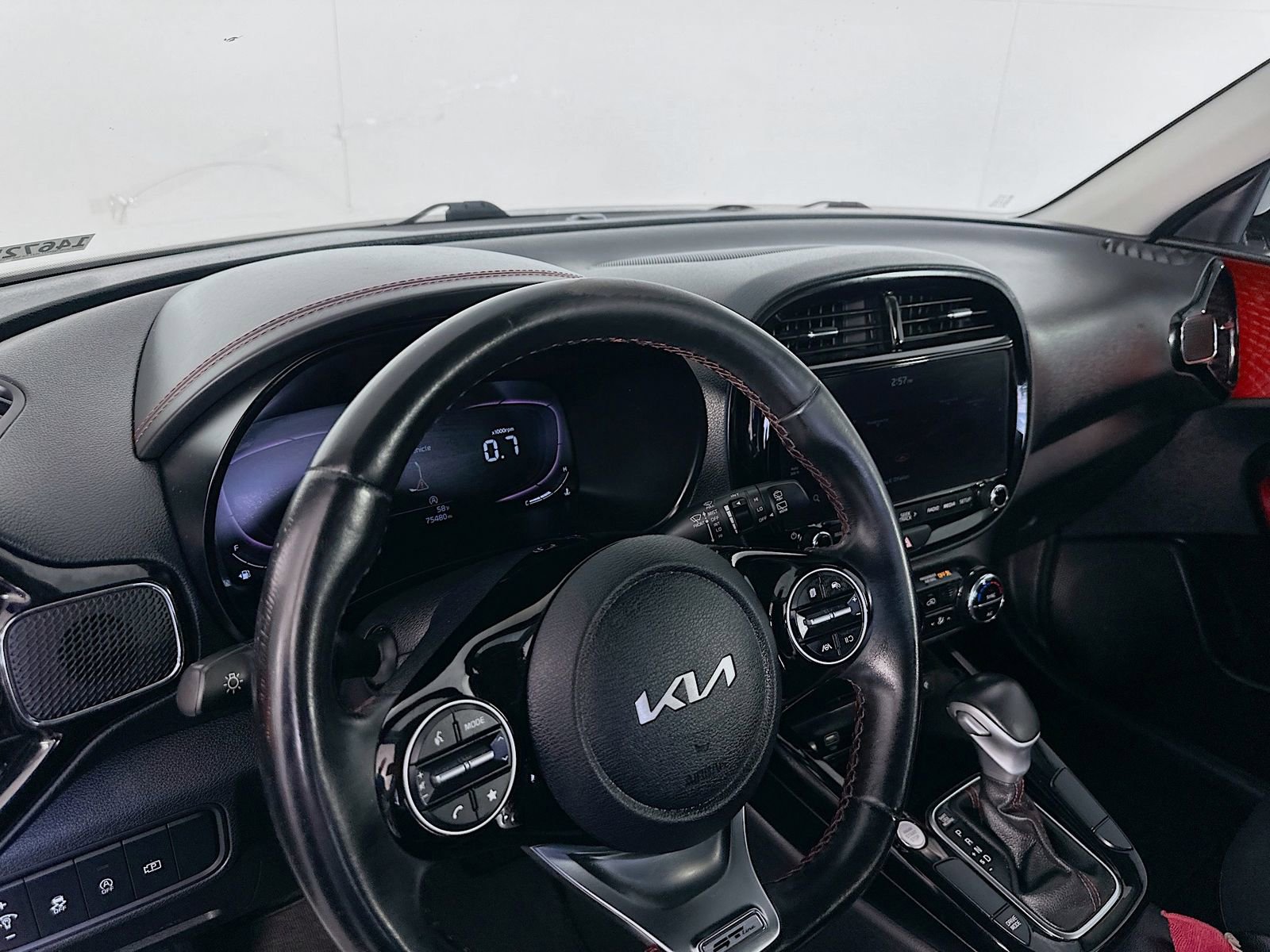 Used 2023 Kia Soul GT-Line FWD image 9