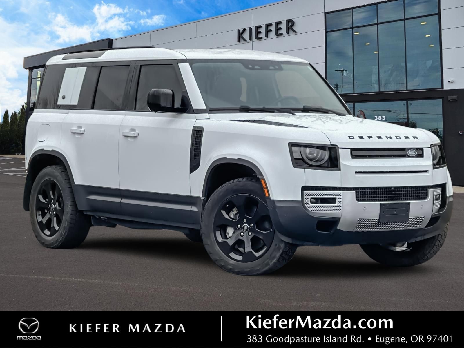 Used 2020 Land Rover Defender 110 HSE image 1