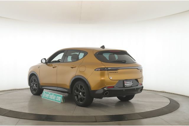 Used 2024 Dodge Hornet R/T w/ R/T Blacktop Package image 8