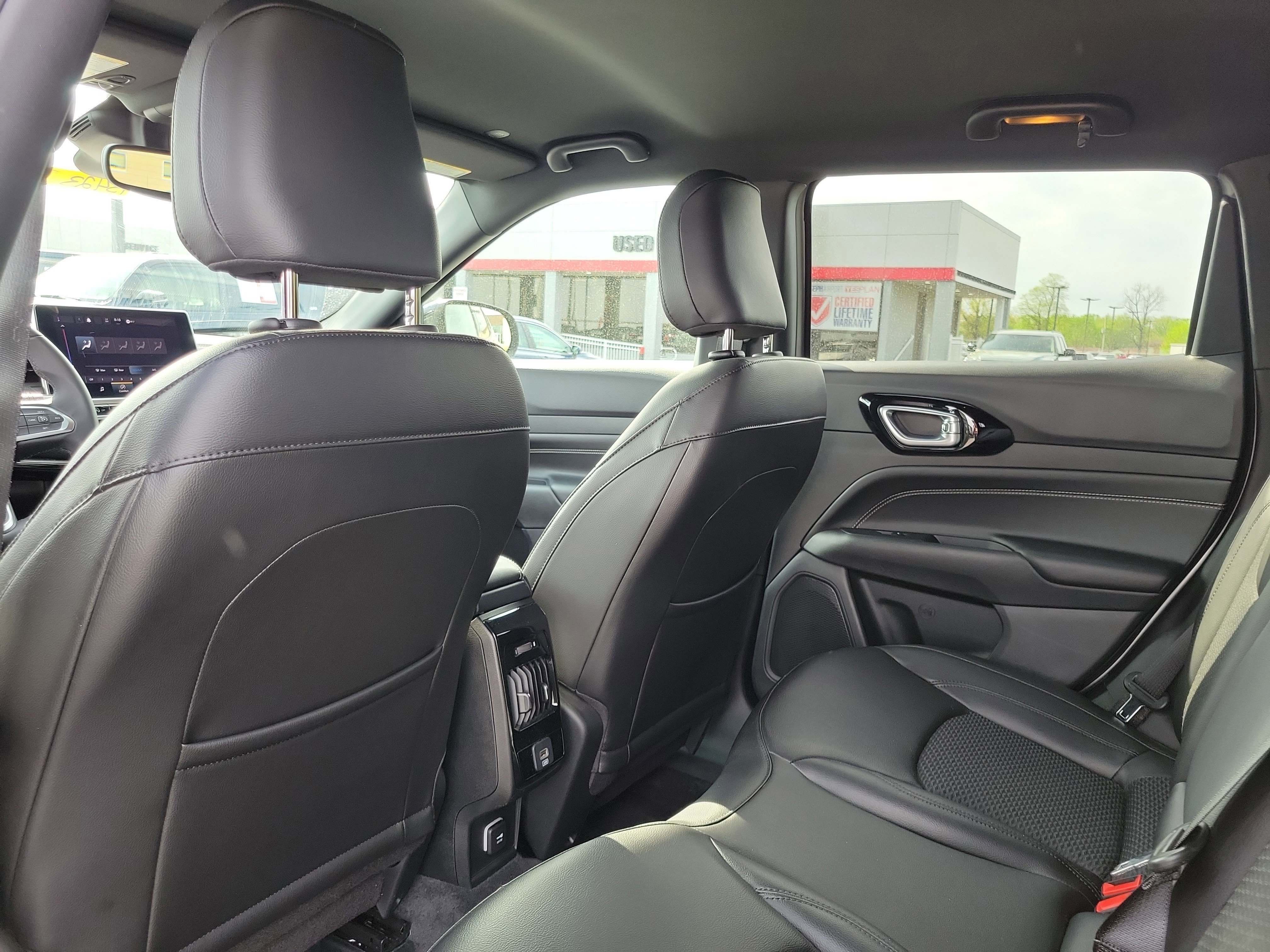 Used 2022 Jeep Compass Latitude AWD/4WD image 14