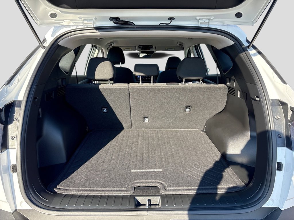 Certified 2025 Hyundai Tucson SE AWD/4WD image 23