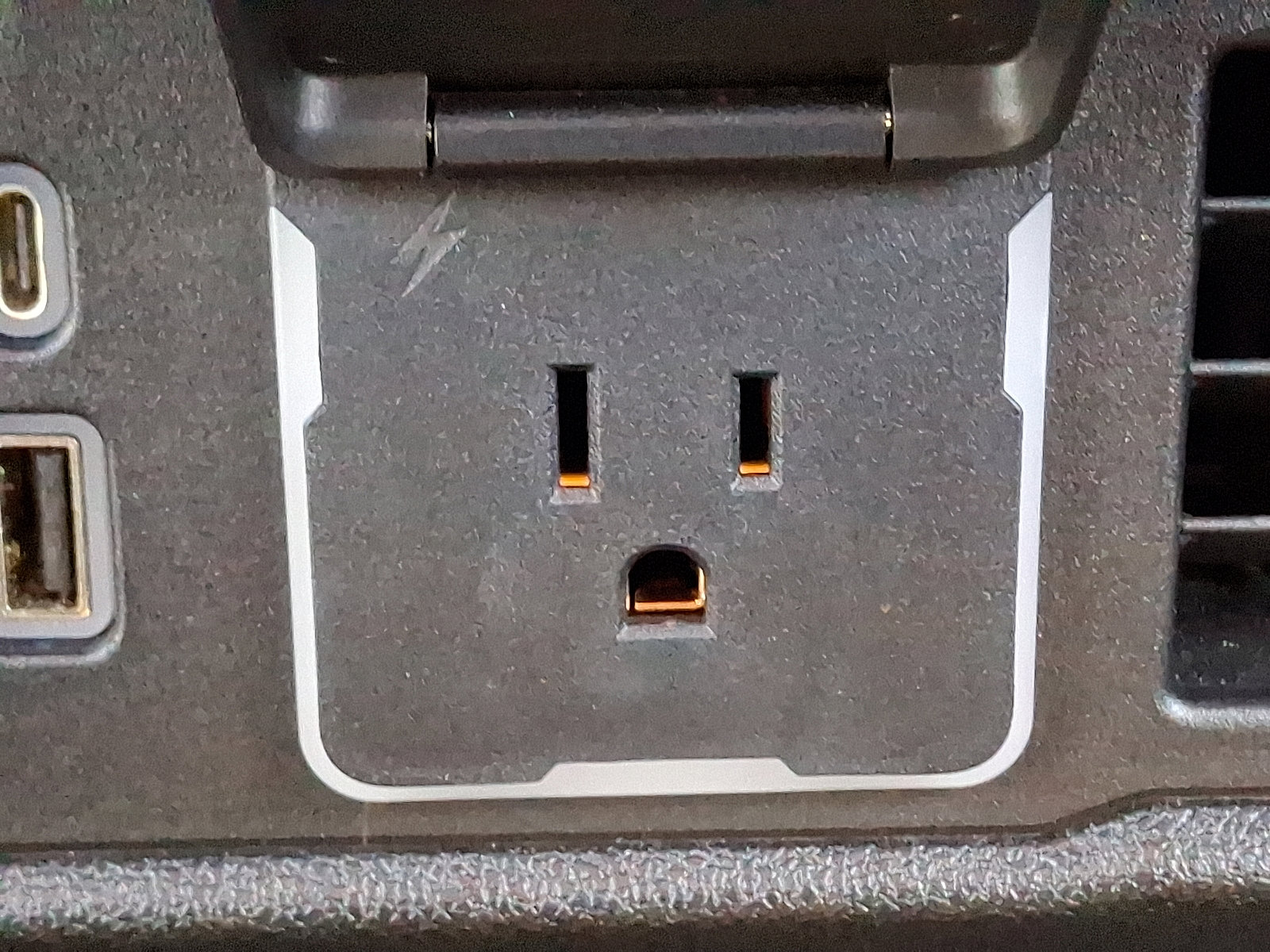 Used 2023 Chevrolet Silverado 1500 LT image 26