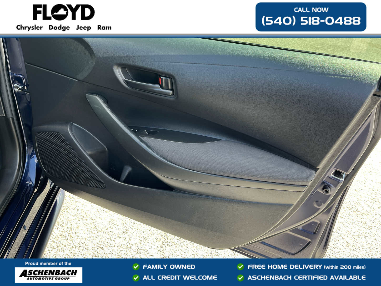 Used 2023 Toyota Corolla LE image 29