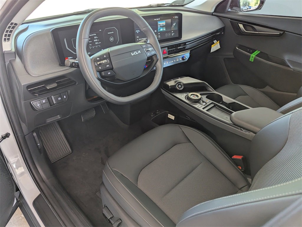 New 2025 Kia EV6 Light image 11