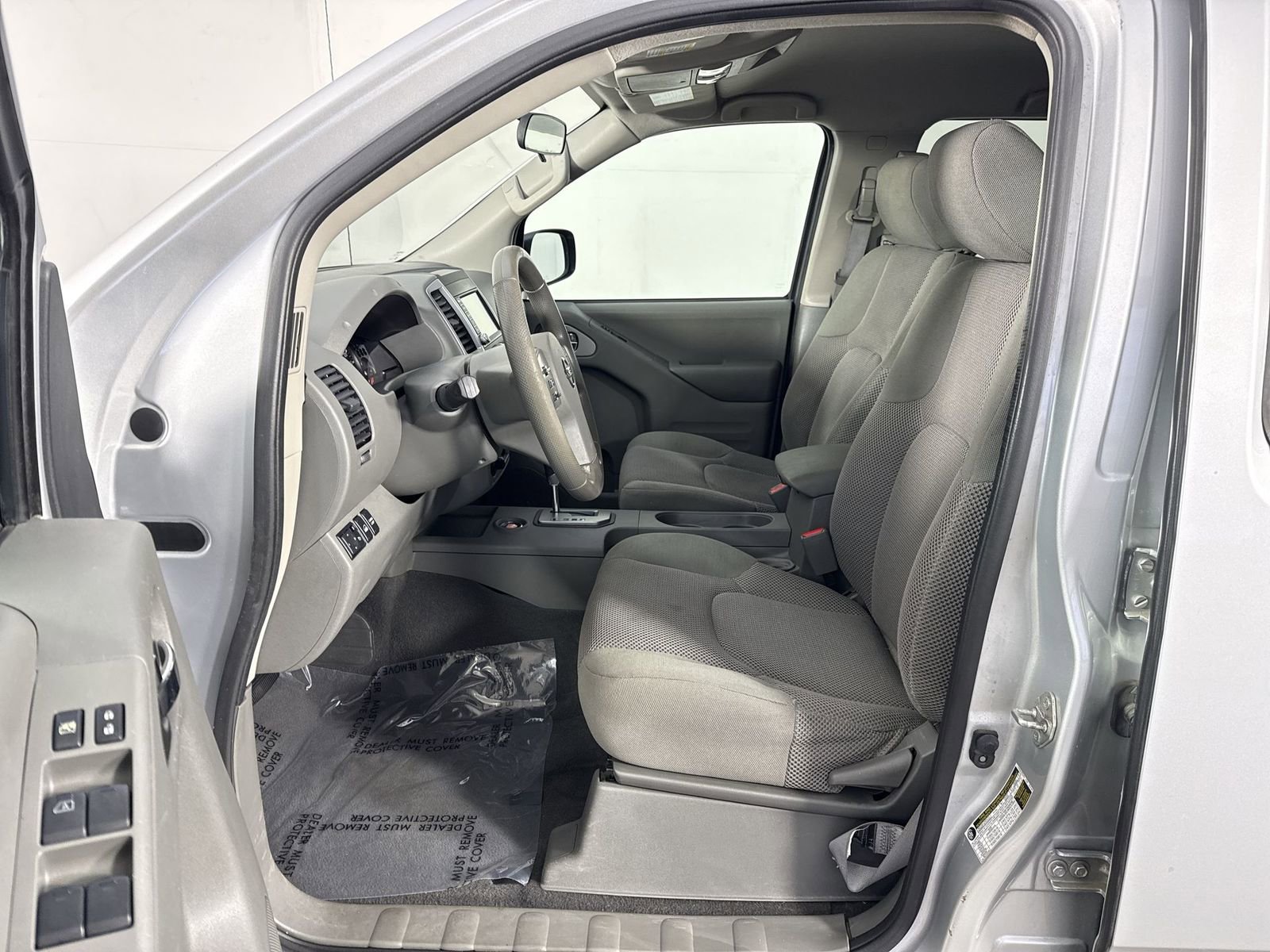 Used 2021 Nissan Frontier SV w/ SV Utility Package image 4