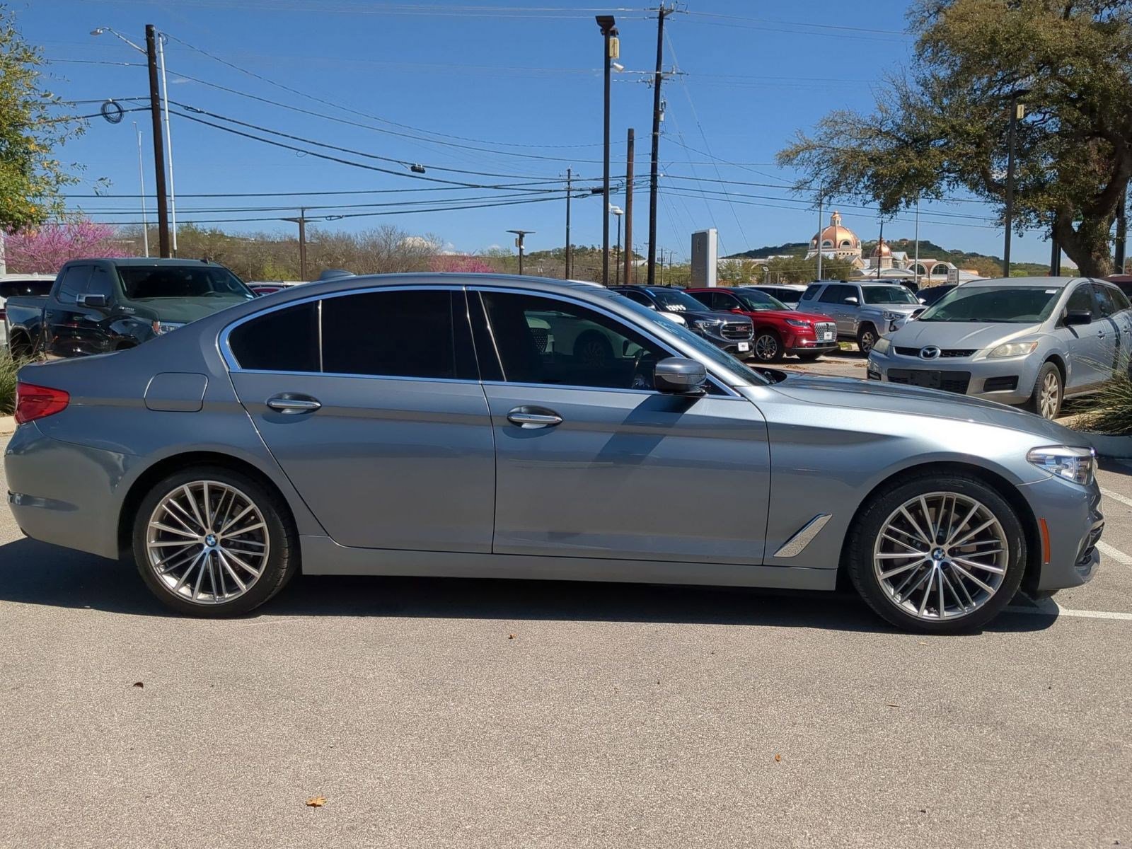 Used 2018 BMW 530i image 2