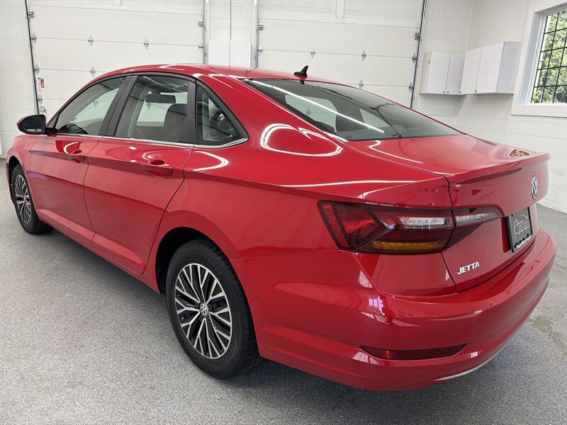 Used 2019 Volkswagen Jetta SE FWD image 7