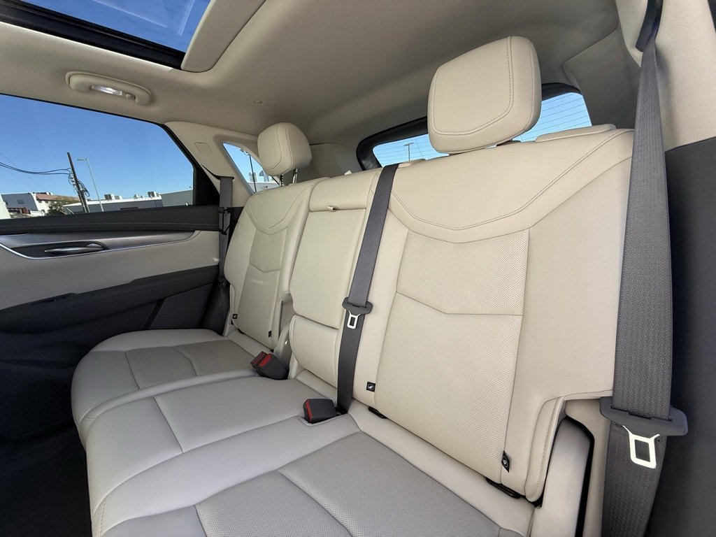 Used 2021 Cadillac XT5 Premium Luxury image 7