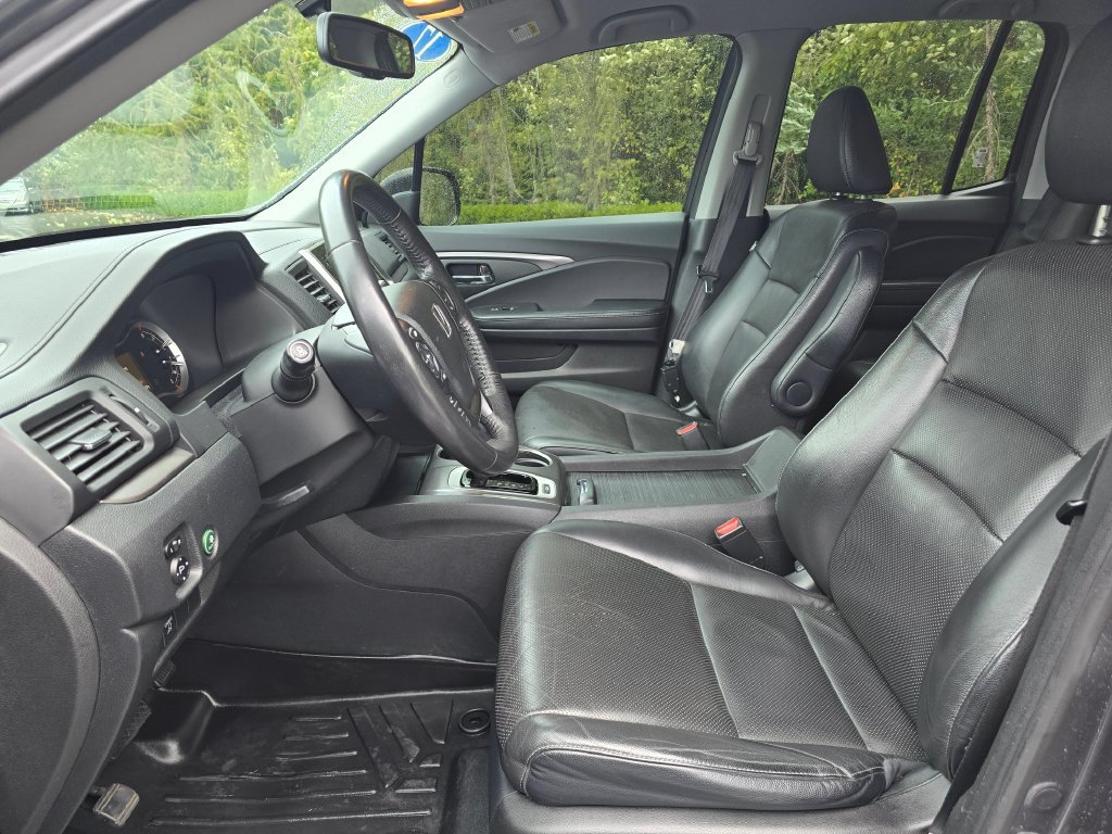 Used 2017 Honda Ridgeline RTL-T image 11
