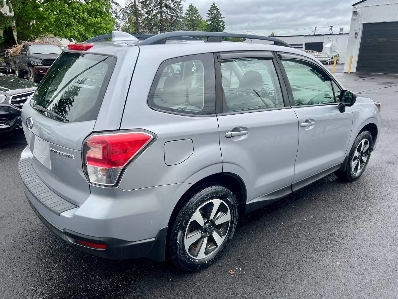 Used 2018 Subaru Forester 2.5i w/ Alloy Wheel Package AWD/4WD image 6