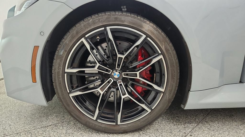 Used 2023 BMW M2 w/ Lighting Package RWD image 36