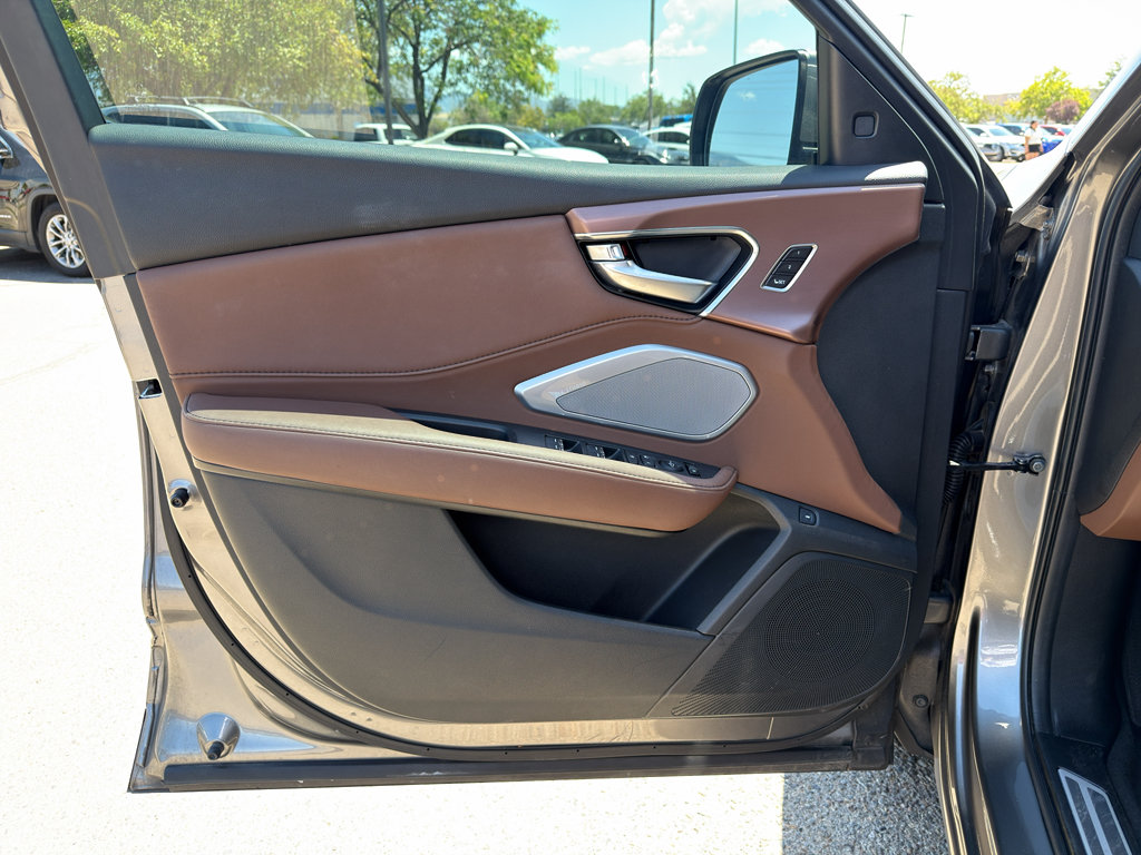 Certified 2025 Acura RDX SH-AWD w/ Technology Package image 9