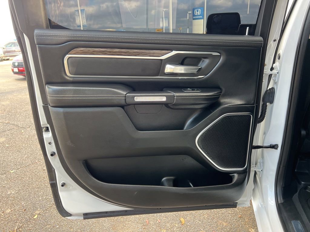 Used 2019 RAM 1500 Laramie image 17