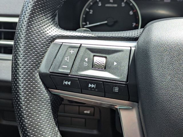 Used 2024 Mitsubishi Outlander SE FWD image 29