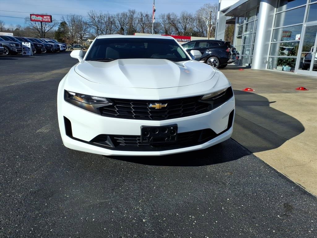Used 2023 Chevrolet Camaro LT image 3