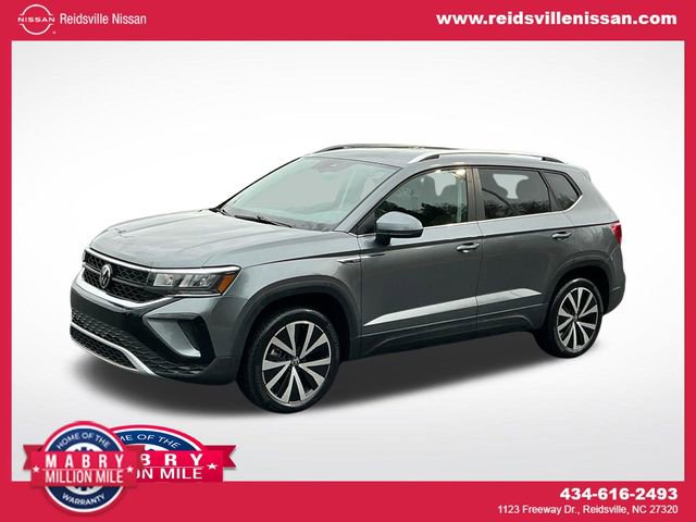 Used 2024 Volkswagen Taos SE image 1