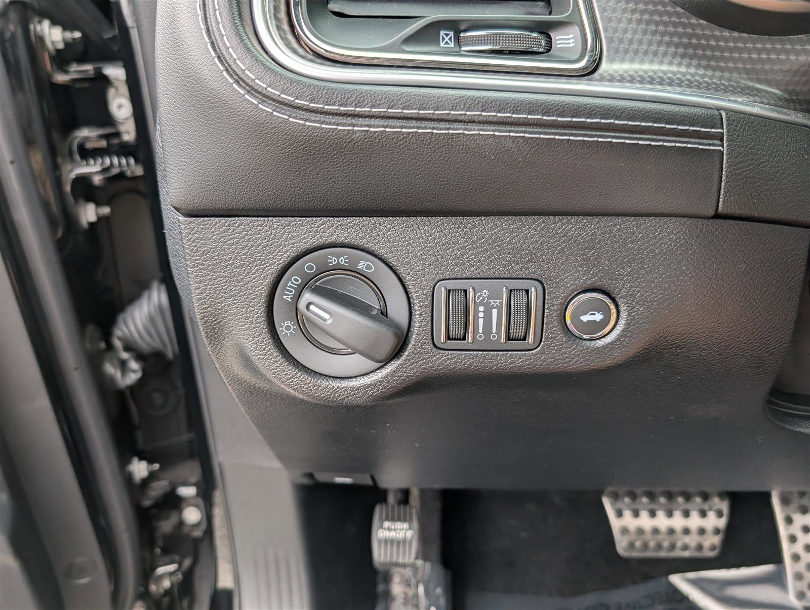 Used 2022 Dodge Challenger SRT Hellcat Redeye image 26