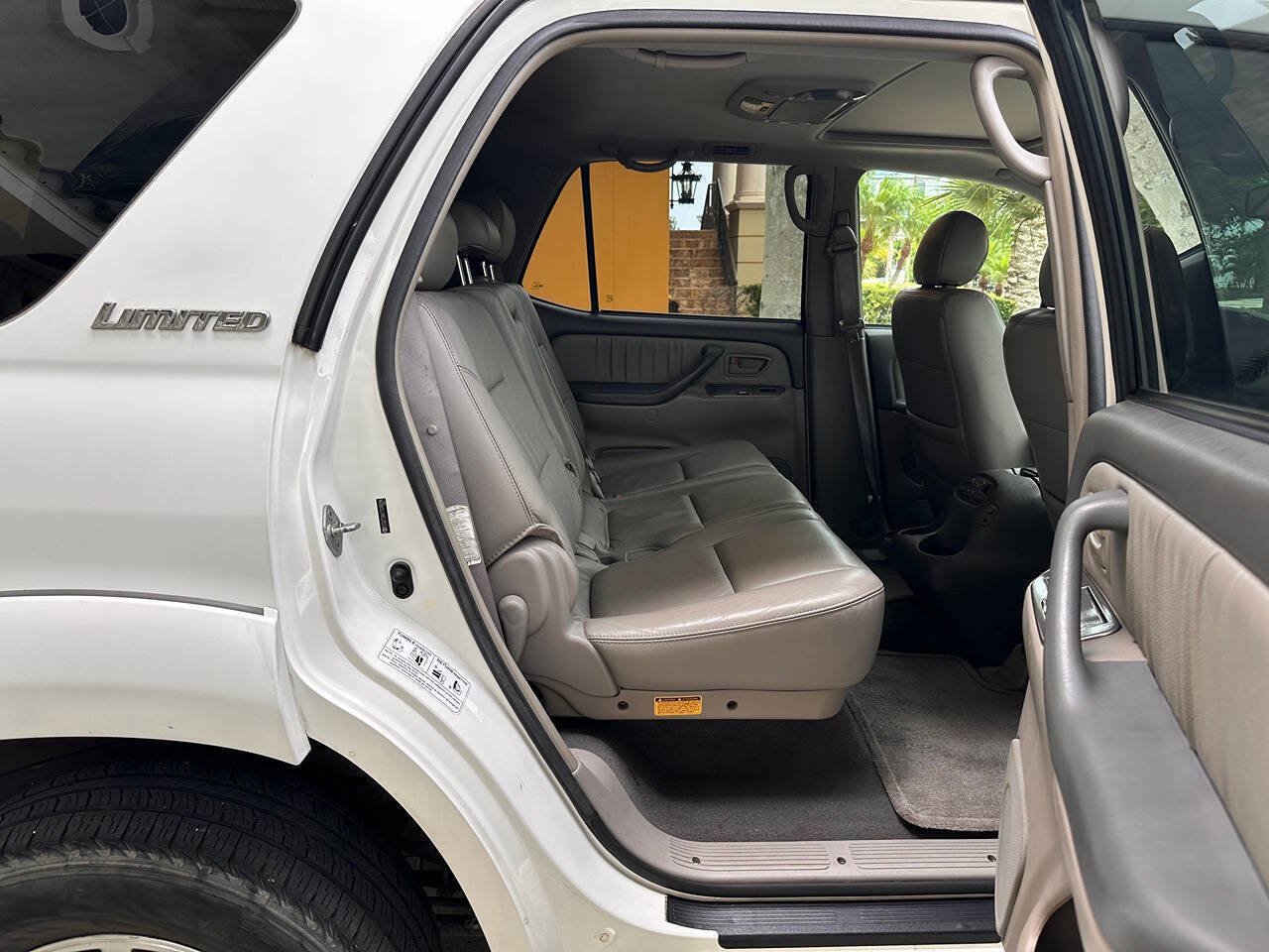 Used 2007 Toyota Sequoia Limited RWD image 24