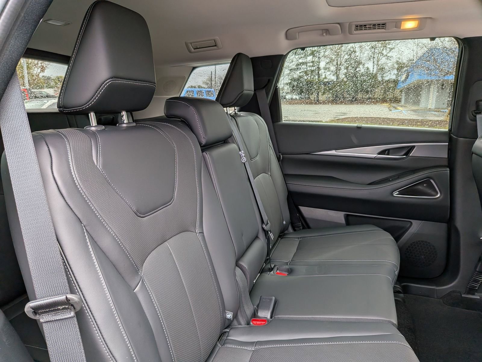 New 2026 INFINITI QX60 Luxe w/ Cargo Package FWD image 34