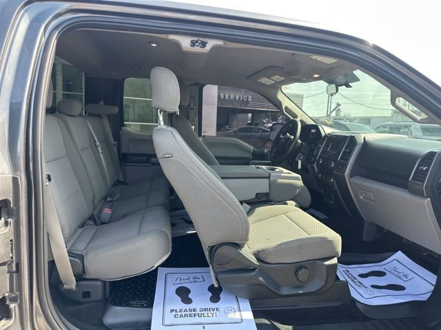 Used 2017 Ford F150 XLT image 8