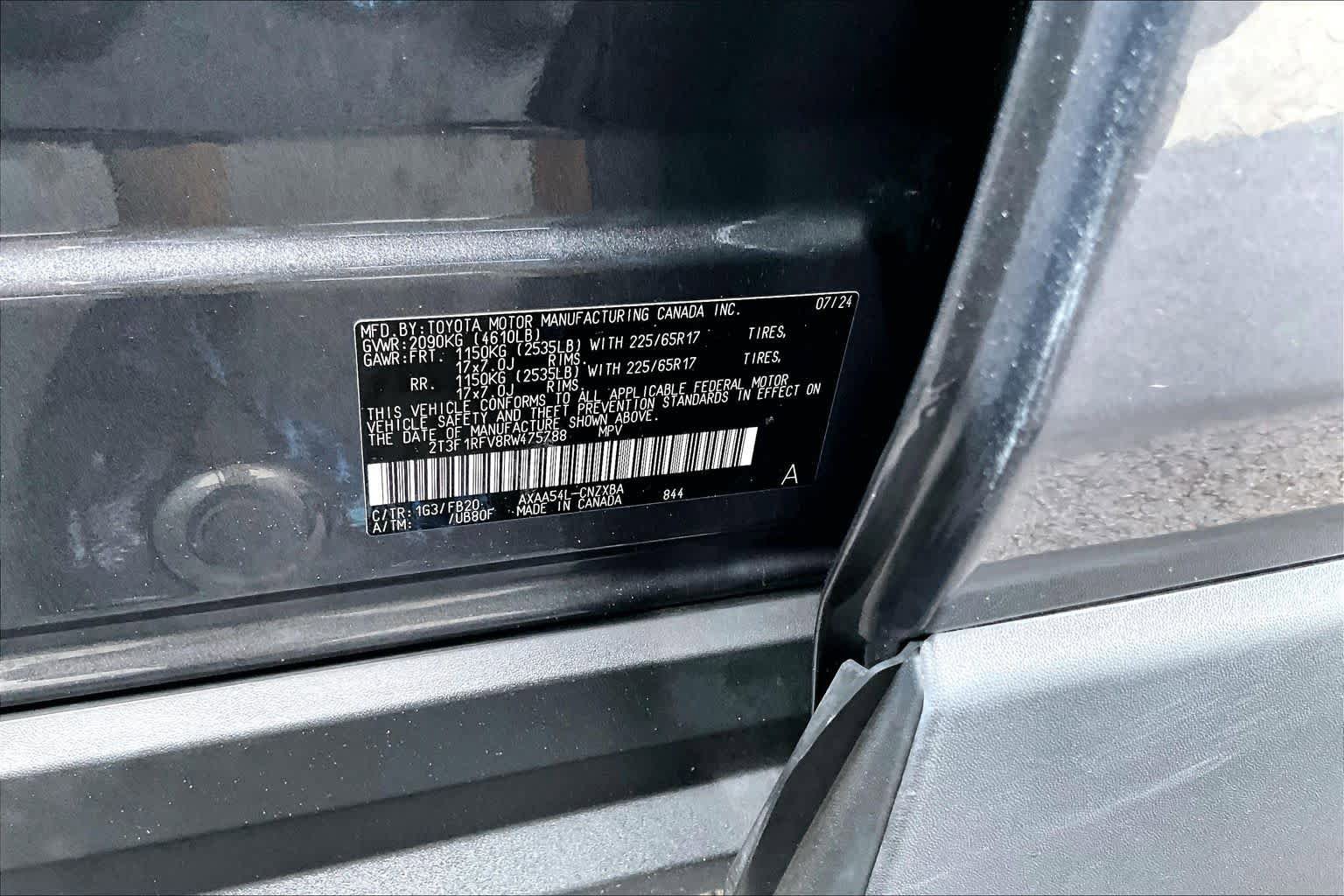Certified 2024 Toyota RAV4 LE AWD/4WD image 33