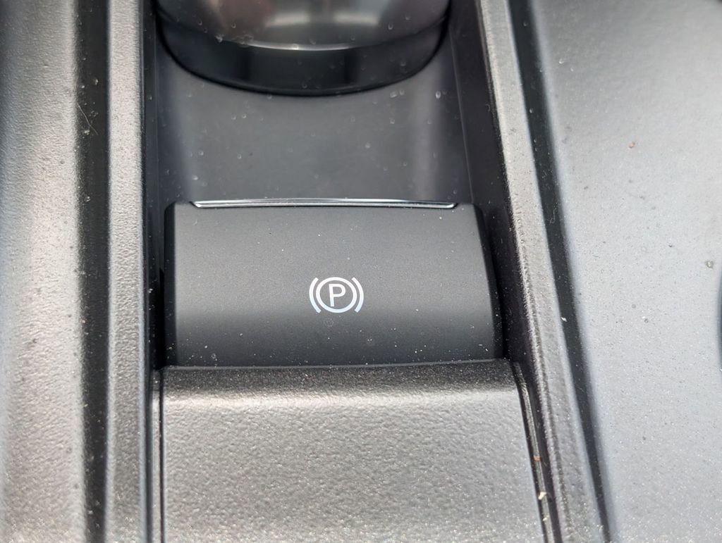 New 2025 Ford Explorer Active w/ Active Comfort Package image 38