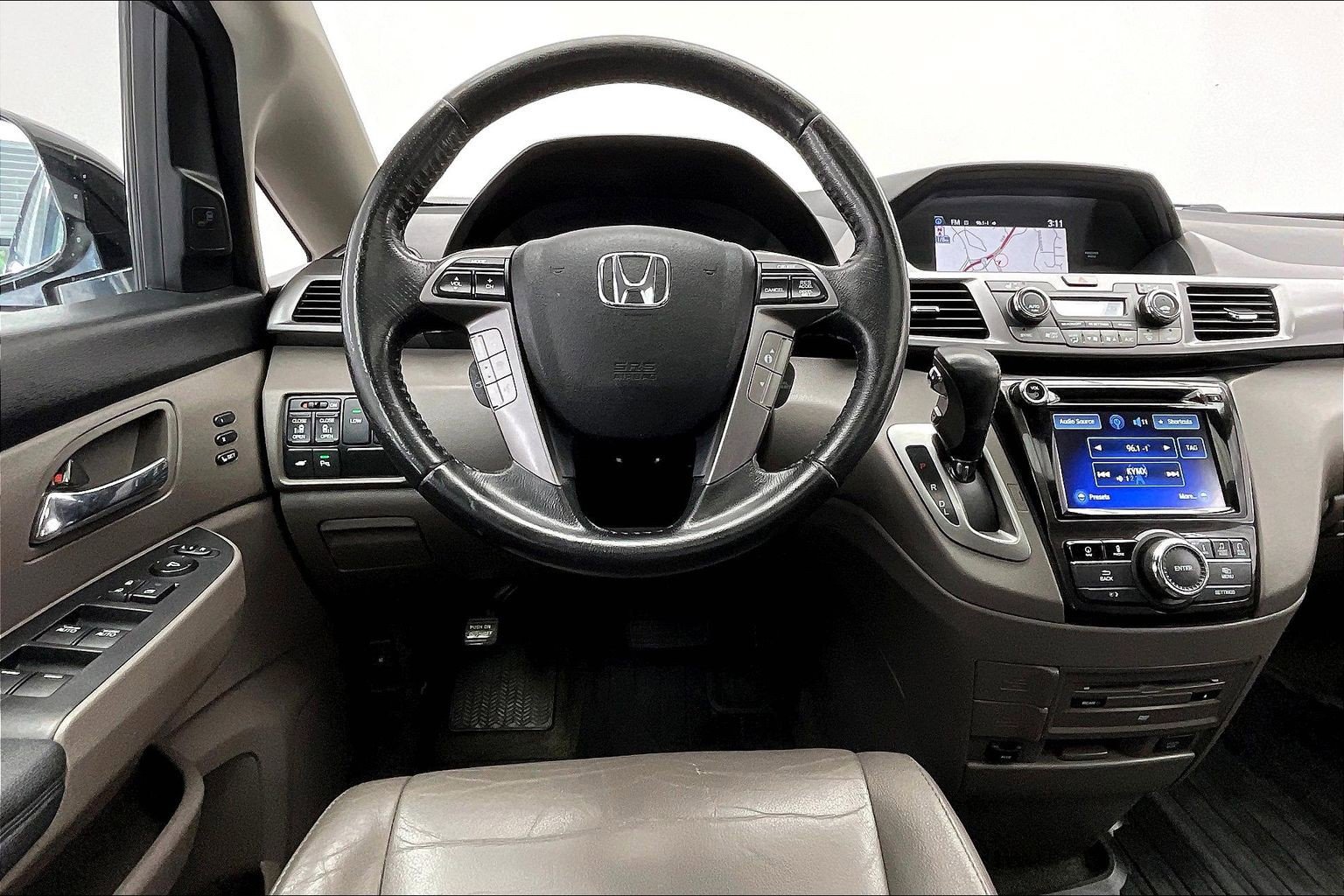 Used 2014 Honda Odyssey Touring image 4