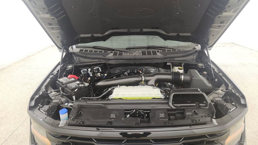 New 2025 Ford F150 XLT w/ Equipment Group 302A MID image 31