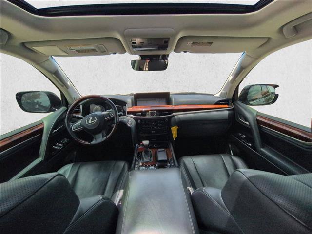 Used 2017 Lexus LX 570 4WD w/ Luxury Package image 17